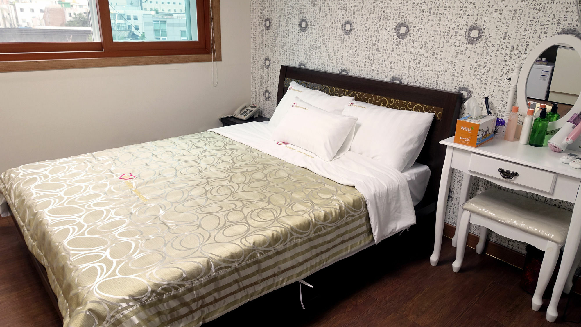 Happy Memory Hotel จอนจู ภายนอก รูปภาพ