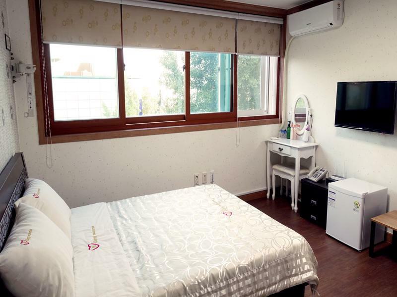 Happy Memory Hotel จอนจู ภายนอก รูปภาพ